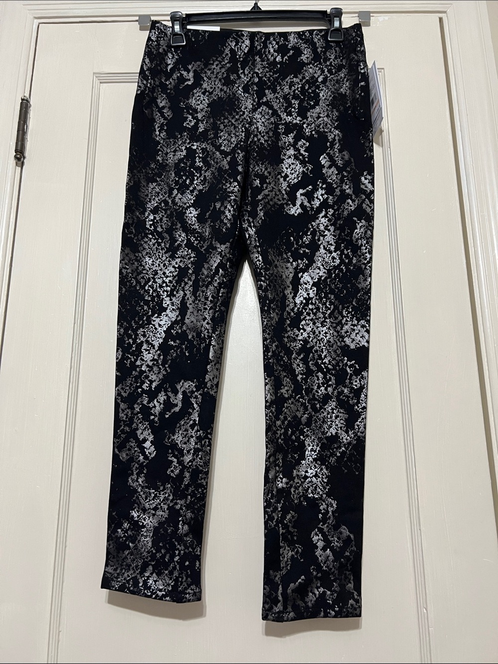 Skinnygirl Black & Gray Marble Print Leggings